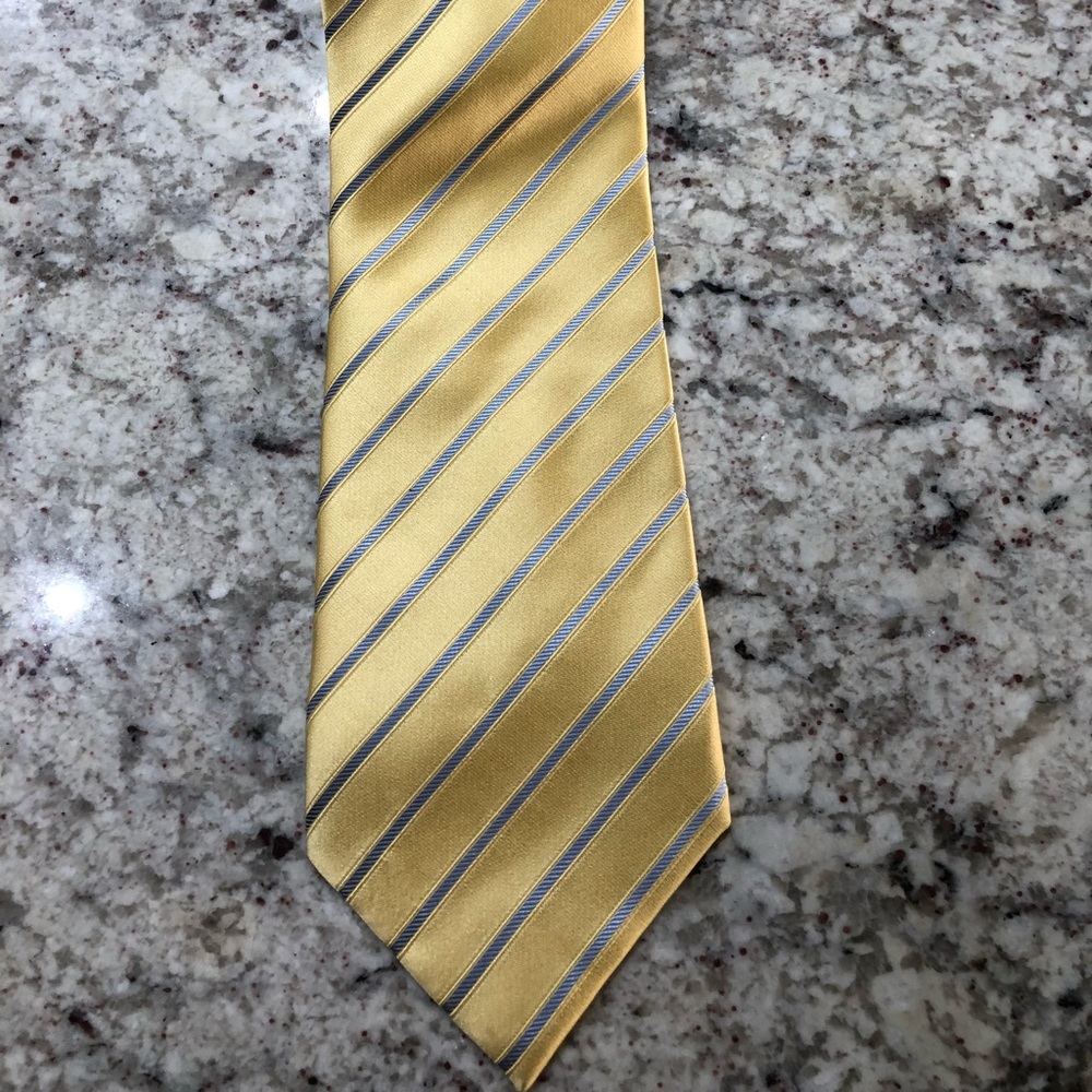 Kenneth Cole tie